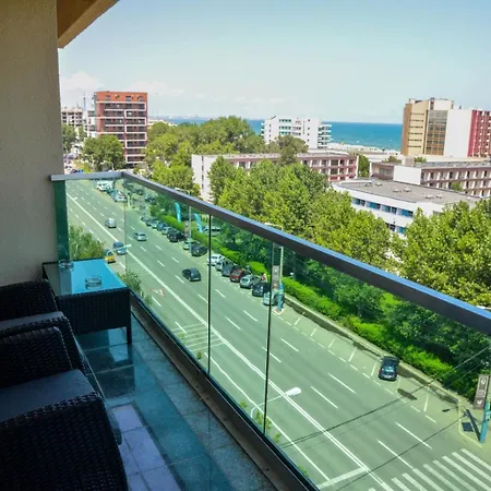 Moonlight Luxury 아파트