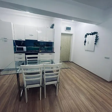 아파트 Moonlight Luxury 마마이아