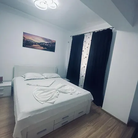 Moonlight Luxury 아파트 마마이아