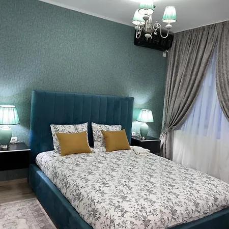 Moonlight Luxury Mamaia